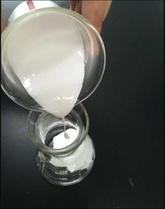 High Quality 60% DRC High Ammonia Latex Rubber Concentrate Direct Factory Raw Material for Gloves and Rubber Products - Product Image 2