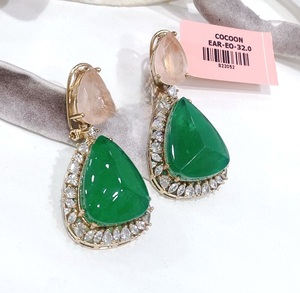 Aretes Largos de Latón Dorado de Alta Calidad con Circonitas Brillantes, Elegantes y Atractivos, para Mujer, Ideales para Fiestas y Eventos Nocturnos, Colección de Moda - Product Image 3