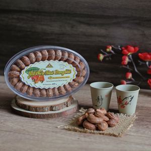 Factory Direct Wholesale Organic Premium Roasted Unshelled Salted Cashew Kernels W180 400g Oval <b>Gift</b> Box International - Product Image 3