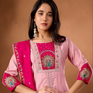 Ensemble élégant de Kurti Anarkali en soie romaine avec pantalon palazzo et dupatta brodé - Product Image 1