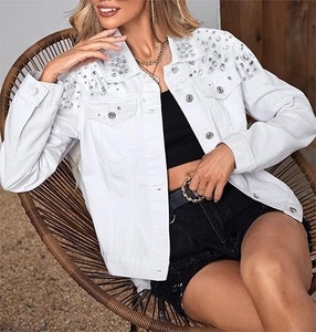 White Denim Jacket With Rhinestone Rivet Decoration Turn-down Collar Single Breasted Casual Style Regular Sleeve Spring Wear - Product Image 2