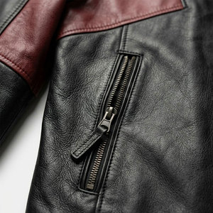 Chaqueta de Cuero Atemporal para Hombre con Líneas Limpias, Material Duradero y un Atractivo Urbano y Elegante - Product Image 6