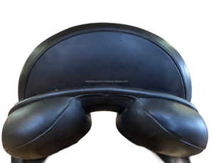 High Quality Eco-Friendly English Horse Racing <b>Dressage</b> Saddle Real International Saddlery Globally Selling Bulk Made Leather - Product Image 3