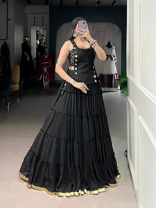 Robe de mariée traditionnelle indienne pakistanaise pour femmes, Lehenga Choli rouge, longueur au sol, polyester, coupe ample, extensible, vêtements ethniques - Product Image 4