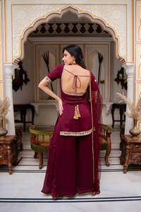 Traje Anarkali Borgoña, Choli Indio Pakistaní con Bordado, Dupatta de Red con Borde Bordado, Cuello Cuadrado, para Fiestas, Bodas, Graduaciones, Diwali - Product Image 2