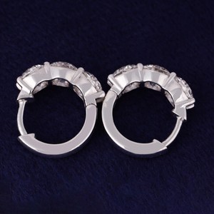 Pendientes de aro con tres diamantes de corte redondo, plata de ley 925, joyería sorpresa para mujer, regalo para fiesta de boda - Product Image 4