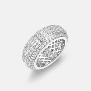 Anillo de Lujo con Corte de Diamante Moissanite y Engaste de Puntas, Unisex - Product Image 4