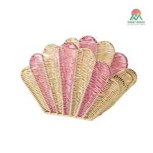 Panier de rangement en osier Nhat Minh, forme de coquille, rose, fibre naturelle, style côtier, durable, fait main au Vietnam - Product Image 1
