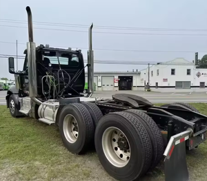 Prix attractif 2021 2022 Camion International LoneStar Day Cab Diesel Manuel d'occasion prêt à l'emploi GARANTIE - Product Image 2