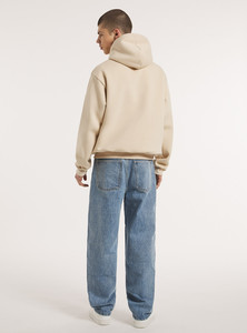 Sudadera con capucha de estilo urbano, de corte holgado y peso pesado, con lavado vintage, capucha con cordón ajustable y un ajuste urbano relajado. - Product Image 2
