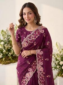Sari en soie marron avec bordure florale brodée, tenue de mariage indienne traditionnelle pour femmes - Product Image 2