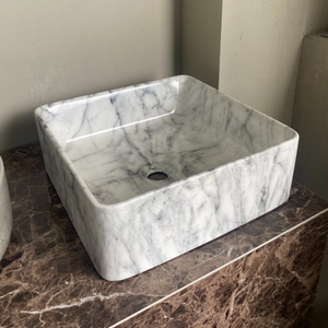 Vasque de salle de bain carrée en marbre poli au design moderne pour installation sur comptoir - Product Image 4