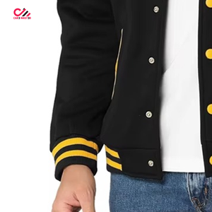 เสื้อแจ็คเก็ตวิทยาลัยแฟชั่นล่าสุดสำหรับผู้ชาย แจ็คเก็ต Letterman Varsity แบบเรียบสั่งทำได้ ขายส่งเสื้อ Varsity ผ้าแคนวาสแบบเรียบด้านหน้า - Product Image 4