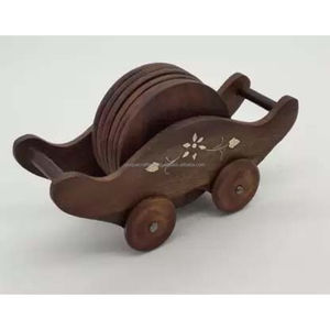 Ensemble de dessous-de-verre en bois d'acacia patchwork |   Design multicolore artisanal |   Sous-verres artistiques pour table - Product Image 2