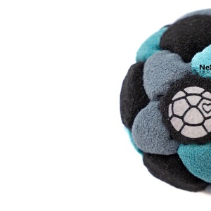 ถุงเท้าหนังกลับสังเคราะห์ Hacky Sacks ขนาด 2.5 นิ้ว ลูกบอลของเล่นคุณภาพเยี่ยมจาก NEXT TECH INDUSTRIES - Product Image 4