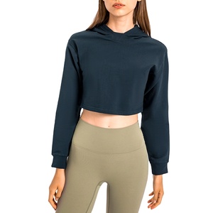 เสื้อครอปแบบมีฮู้ดสำหรับผู้หญิงเสื้อครอปหนาลายแบบกำหนดเองและโลโก้ - Product Image 1