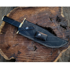 Cuchillo Bowie Artesanal para Caza con Guardacuchillo de Latón y Mango de Madera – Hoja Pulida para Uso en Exteriores - Product Image 4