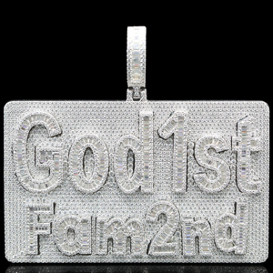 Colgante Imperial Personalizado para Hombre, con Diamantes CZ, Chapado en Oro, de Aleación - Product Image 1