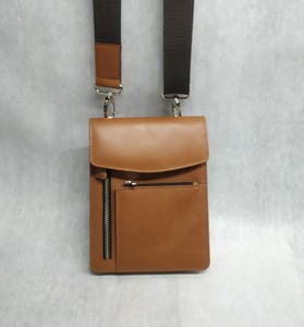 Sacs bandoulière personnalisés de créateur pour téléphone portable, multi-poches, unisexe, accessoire de voyage, poignées en sangle de guitare, directement de l'usine - Product Image 4