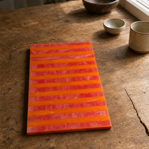 Planche à fromage personnalisée en résine rouge, faite à la main, écologique, passe au lave-vaisselle, 10 pouces, blocs à découper de haute qualité, ustensiles de cuisine - Product Image 5