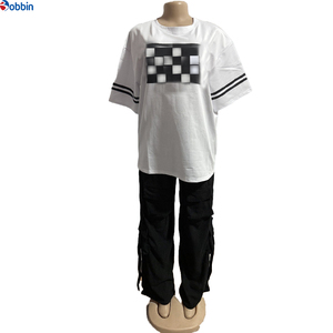 Conjunto de Dos Piezas Personalizado de Alta Calidad, Camiseta de Manga Corta Informal para Mujer, Tejido Transpirable de Peso Medio, Ecológico, y Pantalones Cargo - Product Image 2