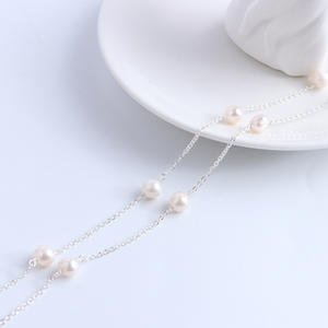 Collier en perles d'eau douce de style rétro français avec nœud en zircon et chaîne de clavicule, accessoires élégants et personnalisés - Product Image 2