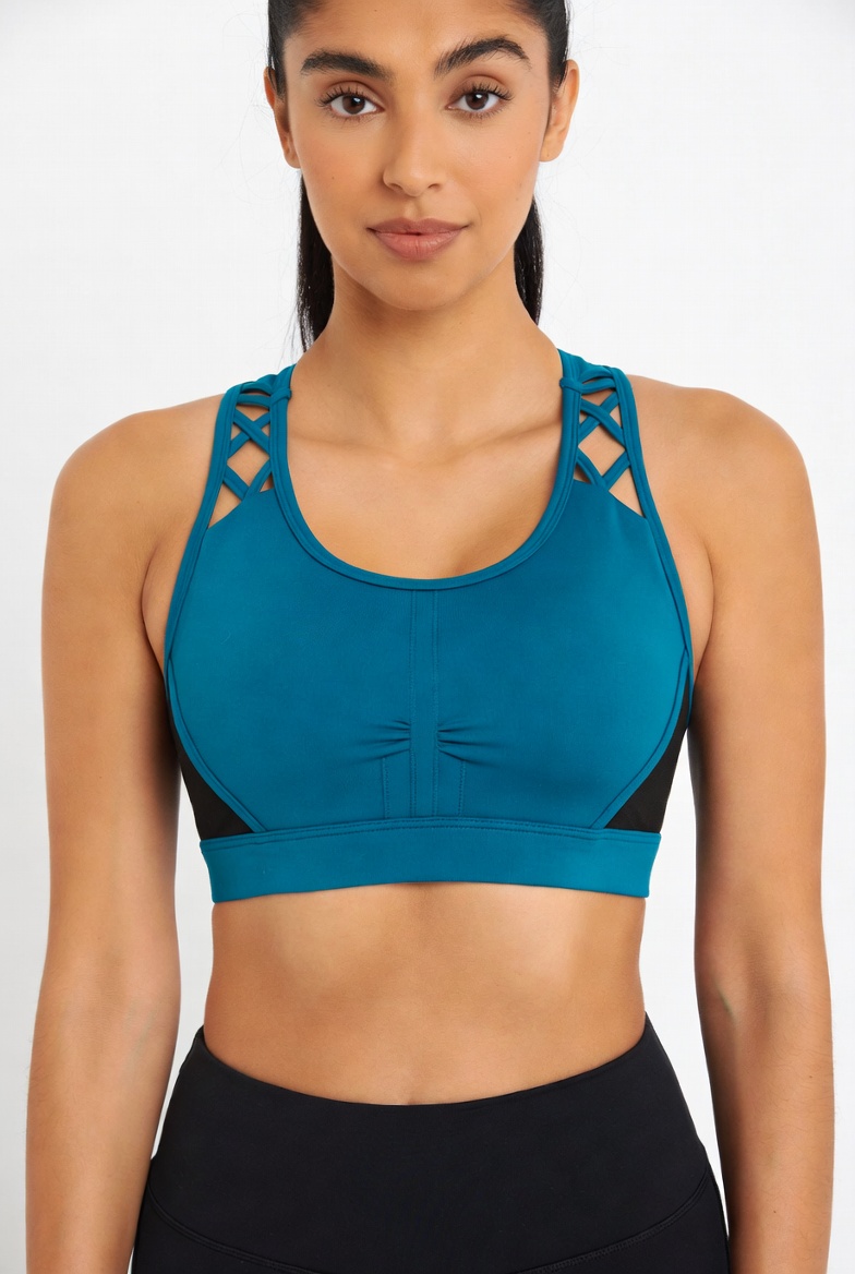 Women Eco-Friendly Medium Support Sports Bra with Crisscross Straps Seamless Design Front Logo for Yoga & Running