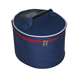 Étui de transport pour casque d'équitation avec intérieur rembourré, tissu durable et fermeture éclair sécurisée pour le rangement et le transport de l'équipement d'équitation - Product Image 6