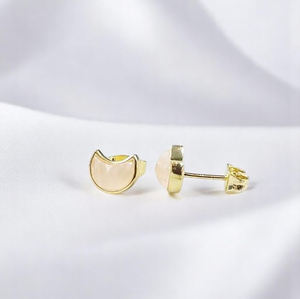 Boucles d'oreilles clous en quartz rose naturel 6x8mm en forme de croissant de lune, en argent sterling 925 plaqué or, serties clos, bijoux de mode pour femmes, vente en gros - Product Image 5