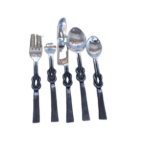 Ensemble de couverts en acier inoxydable de qualité alimentaire avec une brillance durable pour un usage quotidien et une expérience culinaire haut de gamme - Product Image 3