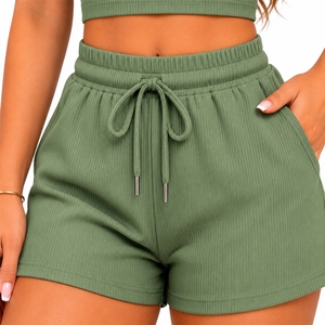 Ensemble décontracté d'été pour femme : débardeur court et short léger pour le quotidien - Product Image 6