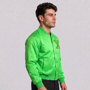 Blouson bomber en satin rouge pour homme, col montant, coupe classique, vêtement décontracté d'automne, matière polyester, fermeture à boutons - Product Image 6