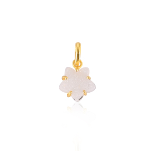 Pendentif tendance en laiton plaqué or en forme d'étoile blanche Druzy pour femmes - Product Image 1