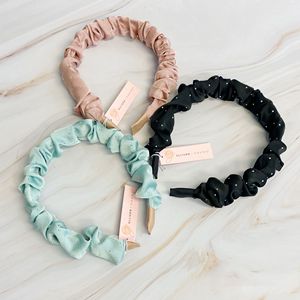 Fascia per capelli in raso arricciato con decorazioni a pois - Product Image 6