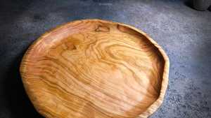 Olive Wood Polished Classic Round Dinner Plate with Customized Logo Packing <b>for</b> <b>Small</b> Appetizers Party Use - Product Image 2