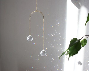 Attrape-soleil en métal et cristal de forme incurvée, élégant, idéal pour la décoration de la maison, du jardin, du balcon, de la fenêtre, idée cadeau - Product Image 1