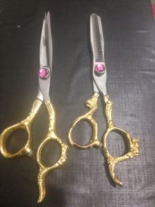 Ensemble de ciseaux de barbier en acier les plus vendus pour la coupe de cheveux, ensemble de ciseaux de salon personnalisés - Product Image 6
