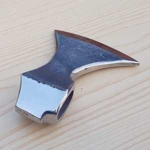 Tête de hache viking à double lame de qualité supérieure, polie à haute brillance, à dos plat, en acier à haute teneur en carbone, acier Damas, manche en bois, qualité industrielle - Product Image 4