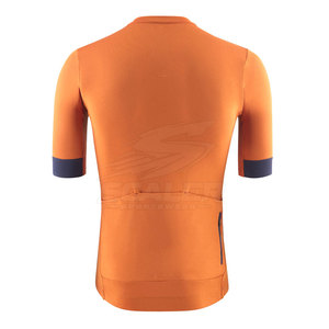 Maillot de cyclisme personnalisé haute performance en tissu respirant pour les professionnels, avec un design confortable et ajusté. - Product Image 2