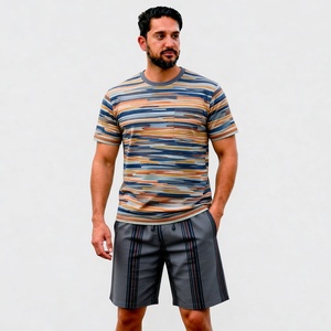Ensemble chemise et short assortis pour la plage, design personnalisé, tenue décontractée légère pour les vacances, les voyages et les loisirs - Product Image 2