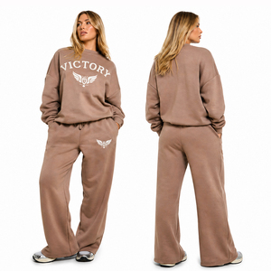 Ensemble de survêtement oversize pour femme, sweat-shirt décontracté et pantalon de survêtement à jambes larges, imprimé Victory, ensemble deux pièces pour se détendre, automne-hiver - Product Image 1