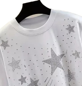 Camiseta Blanca Personalizada de Manga Corta para Hombre con Diseño de Estrellas Brillantes, Cuello Redondo, Estilo Urbano, Largo Regular, Transpirable, 100% Algodón - Product Image 3