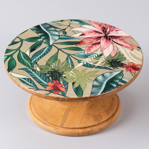 ฐานวางเค้กไม้มะม่วงพิมพ์ลายสีเขียว โดย Nestroots Cake Stand - Product Image 2