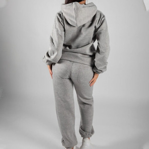 Conjunto Deportivo Gris con Capucha para Mujer, Manga Larga, Corte Holgado, Color Sólido, Ropa Casual de Otoño con Bolsillos Laterales y Cierre con Cordón - Product Image 2