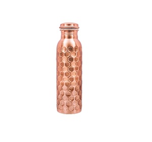 Bouteille d'eau en cuivre 34 oz extra large, récipient en cuivre pur martelé ayurvédique pour boire, bouteille pour boire plus d'eau - Product Image 4