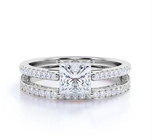 Anillo de Compromiso, Boda, Fiesta y Aniversario con Moissanita de Corte Princesa de 1.40 Quilates, Chapado en Oro de 18K sobre Plata de Ley - Product Image 1