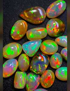 Ópalo Etíope Natural Cabujón de Formas Mixtas, Gema Suelta con Juego de Color Opalescente para Joyería - Product Image 1