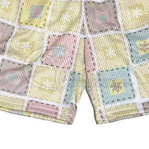 Pantalones Cortos Deportivos Transpirables de Malla con Estampado por Sublimación para Hombre, Diseño Personalizado, Pantalones Cortos de Baloncesto de Malla para Hombre OEM - Product Image 5