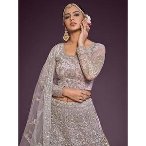 Precioso Lila Bordado Soft Net Lehenga Choli Con Dupatta - Product Image 3