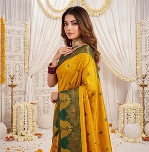 Sari de Seda Banarasi Amarillo Verde de AARA Fashion con Diseño Tradicional, Protección Solar, Estampado Digital - Ropa para Bodas y Festivales - Product Image 2